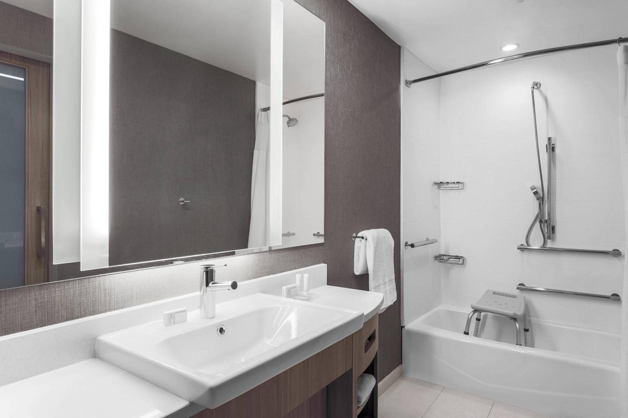 Hotel Vista Sierra Оберн Экстерьер фото