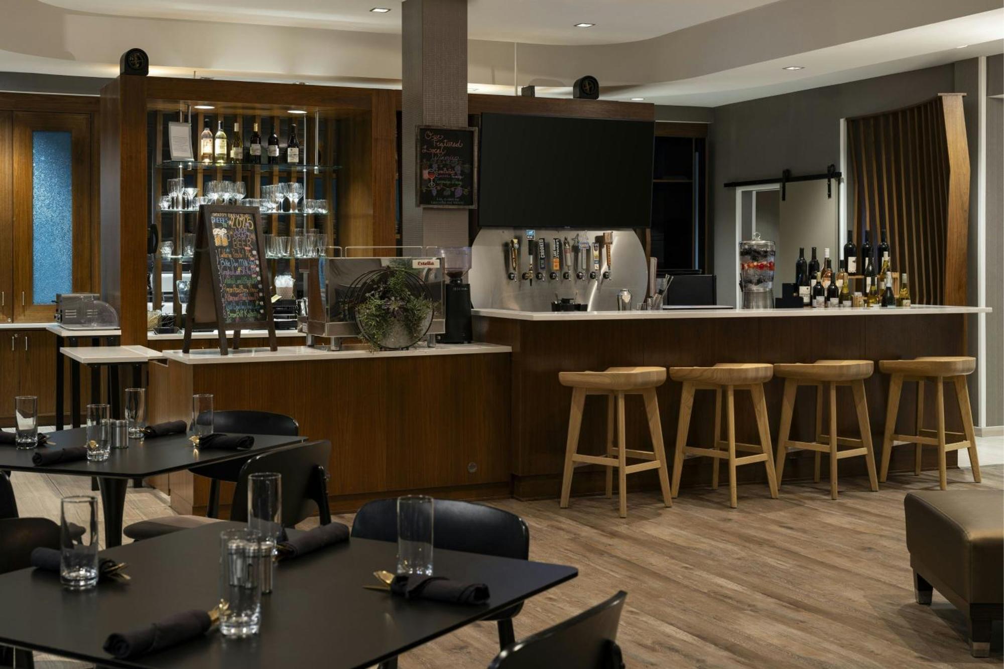 Hotel Vista Sierra Оберн Экстерьер фото