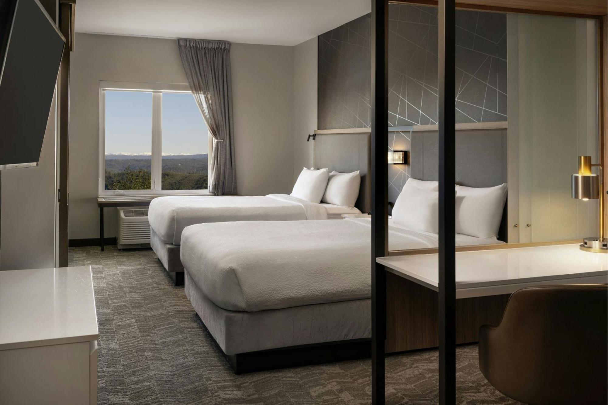 Hotel Vista Sierra Оберн Экстерьер фото