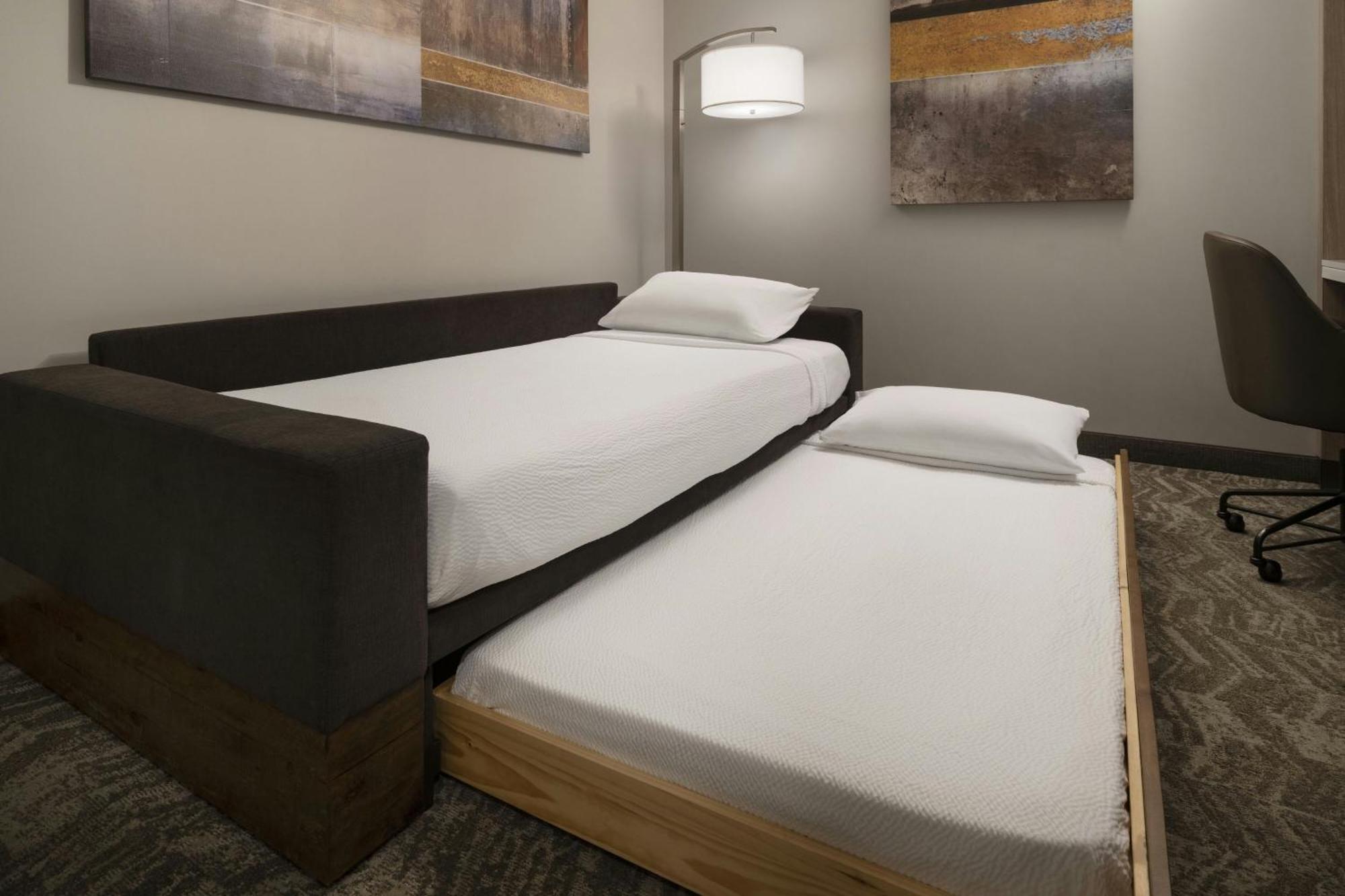 Hotel Vista Sierra Оберн Экстерьер фото