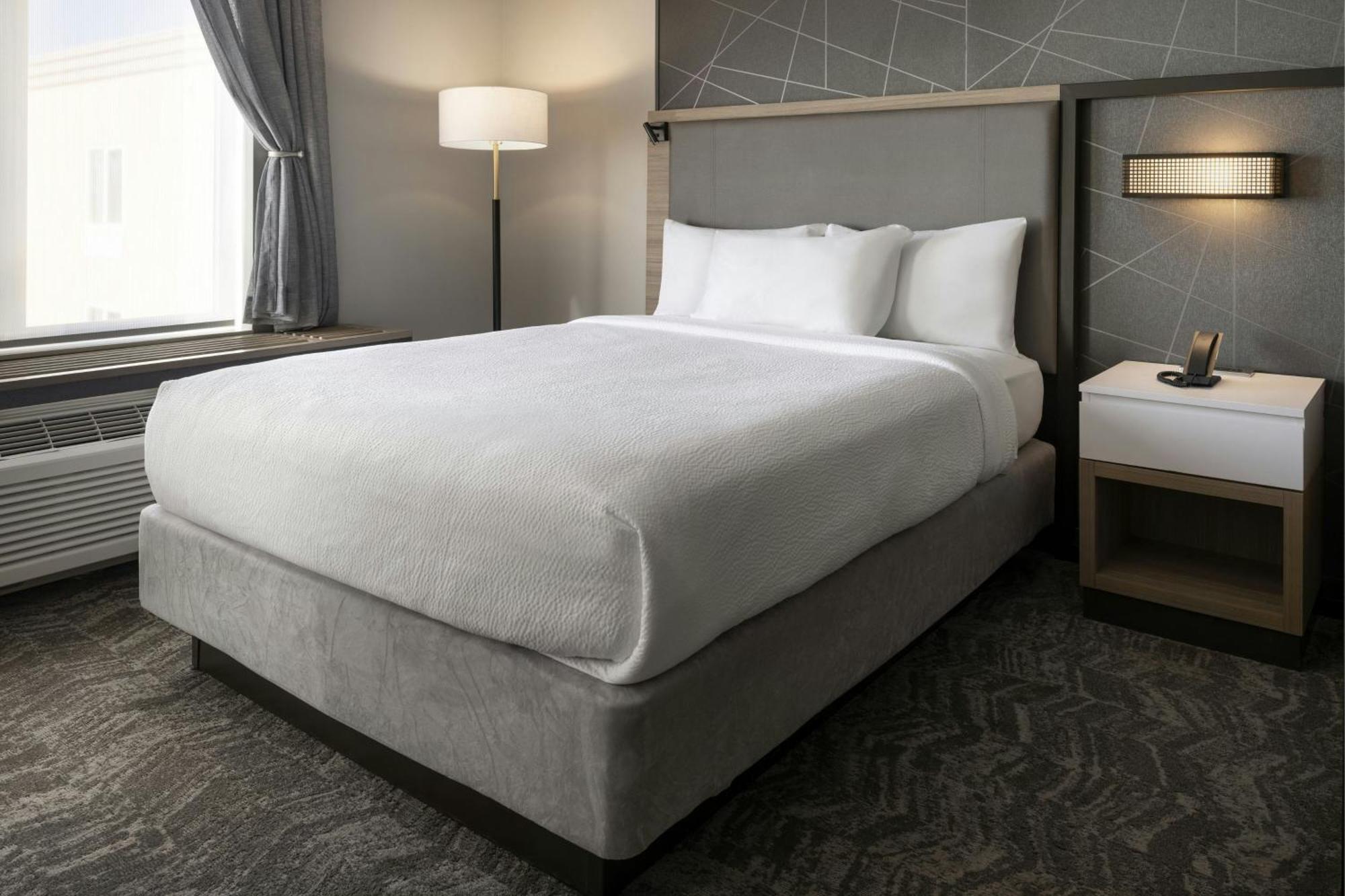Hotel Vista Sierra Оберн Экстерьер фото